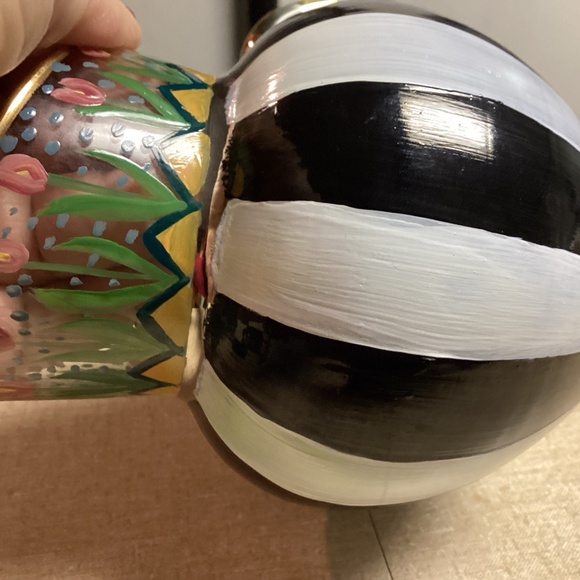 Mackenzie Childs pitcher. Besutiful never used. Signed too - Picture 4 of 14